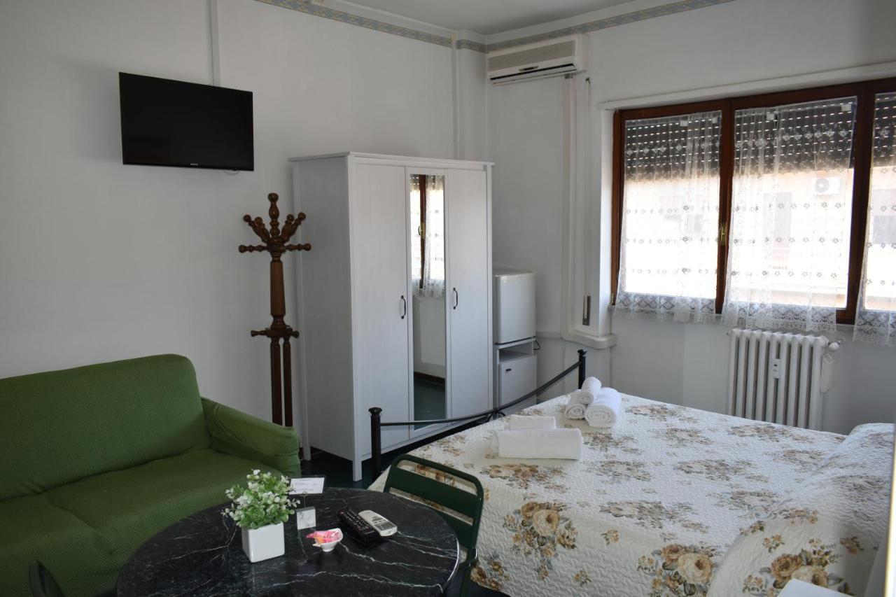 רומא B&B La Cubanina מראה חיצוני תמונה