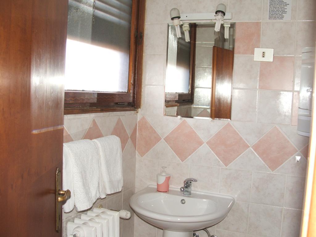 רומא B&B La Cubanina מראה חיצוני תמונה